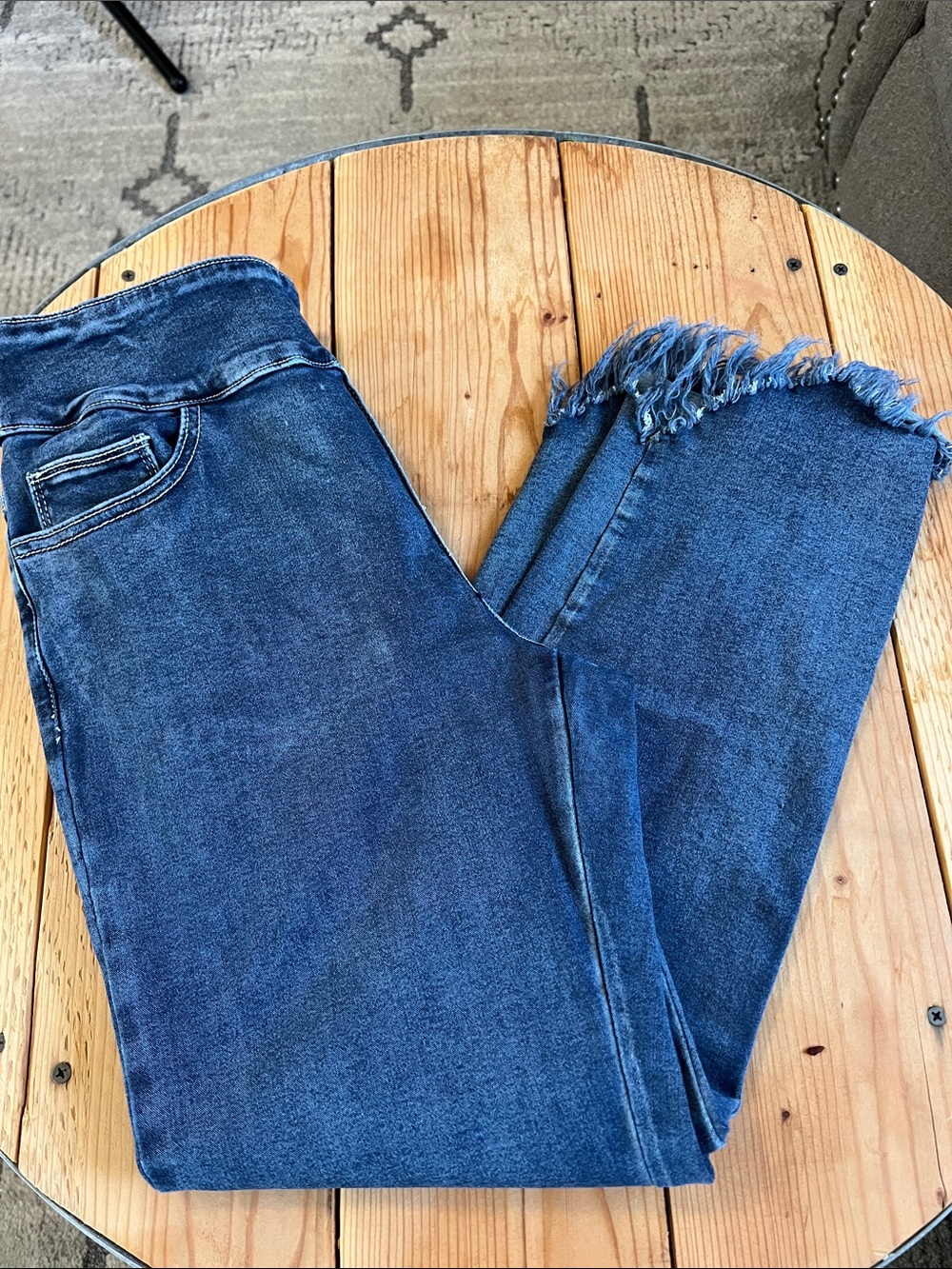 Frayed Hem Indigo Denim Jeans